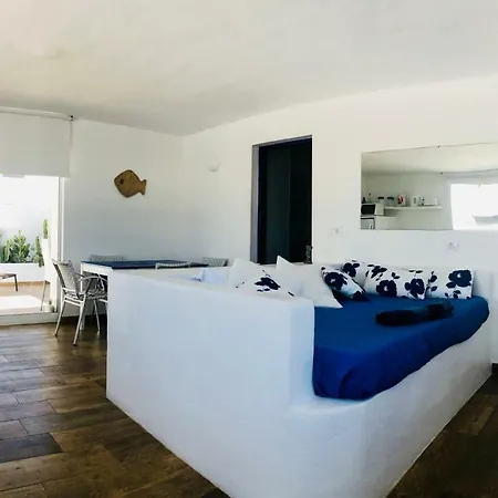 Sueno Marinero Apartment *